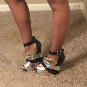 Black and Metallic Wedges